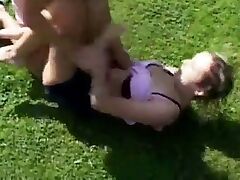 Brutal Catfight video 'Wife catches husband with slutty blonde and beats her'